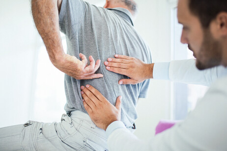 Cinque consigli contro il mal di schiena